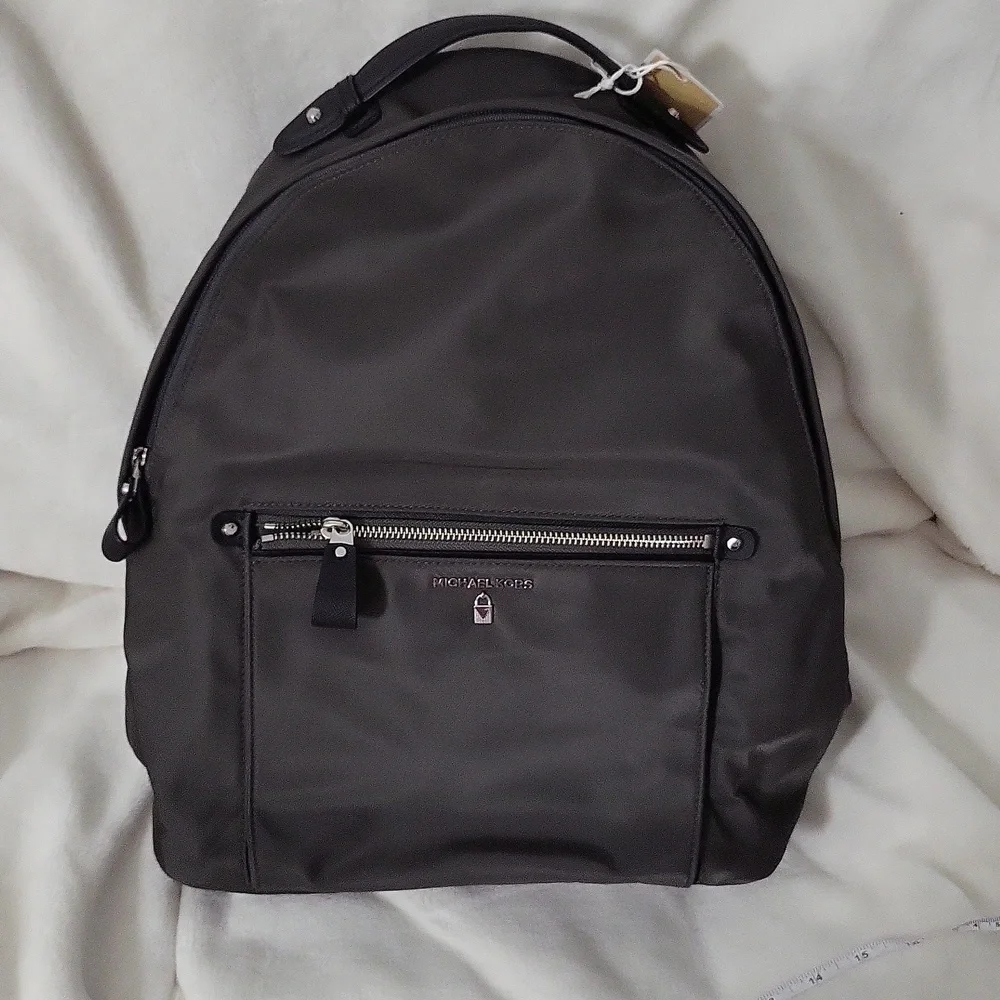 NWT Michael Kors Kelsey Backpack Olive Green Backpack